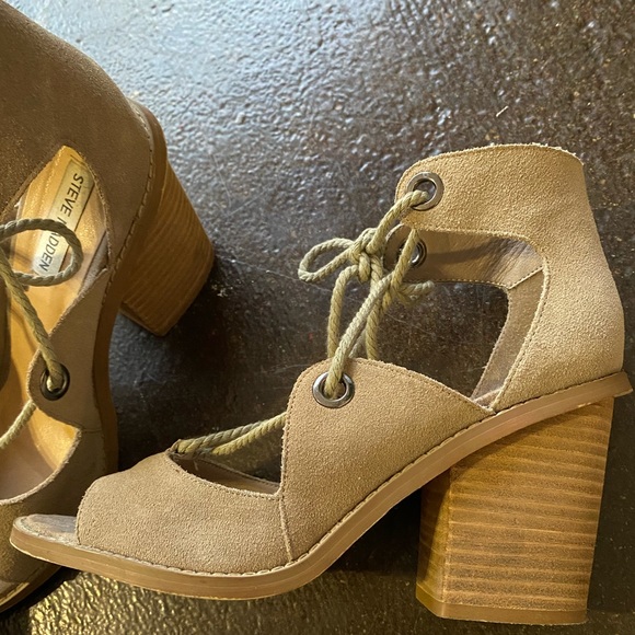 Steve Madden suede chunky tie heels size 8 - Picture 7 of 8